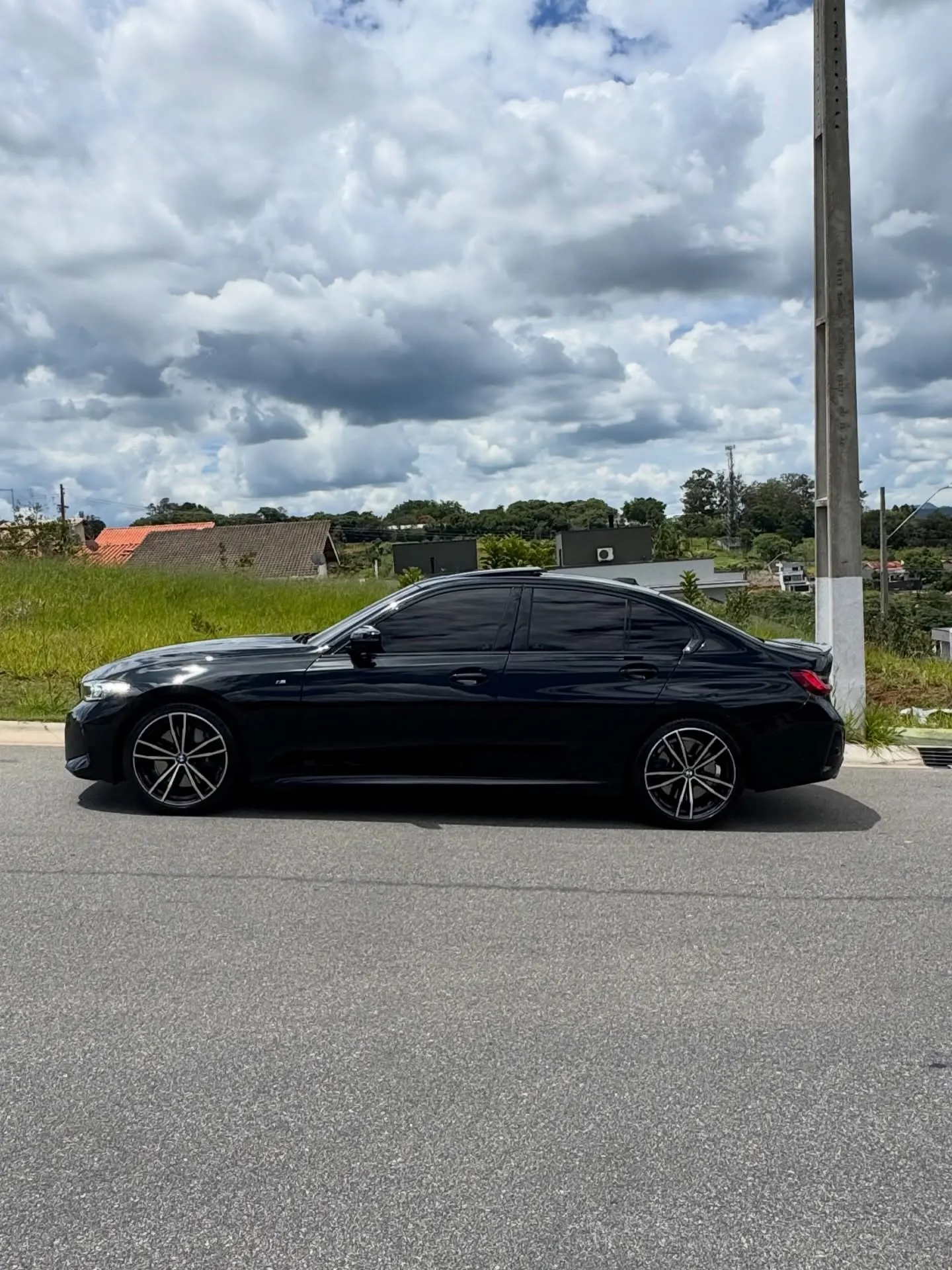 BMW 320i 2023